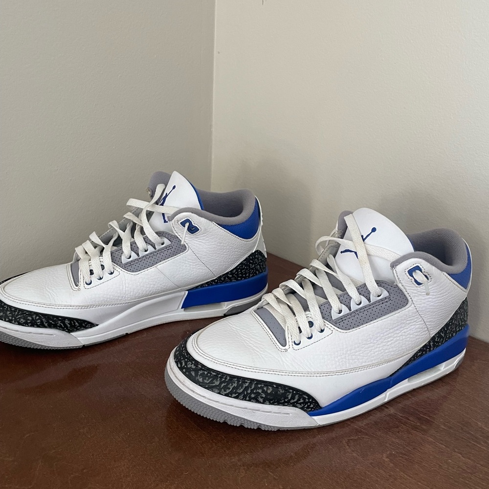 Jordan 3 “signal blue”